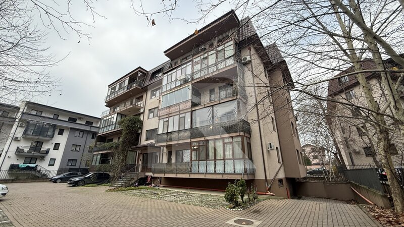 Dobroesti Apartament de vanzare  Ilfov,  Str. Doinei cu loc parcare in subteran